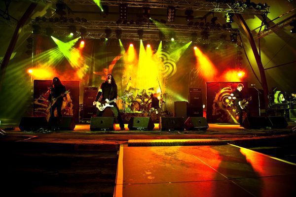 Arch Enemy durante un concierto en Alemania en 2010. Foto: Andreas Krispler.