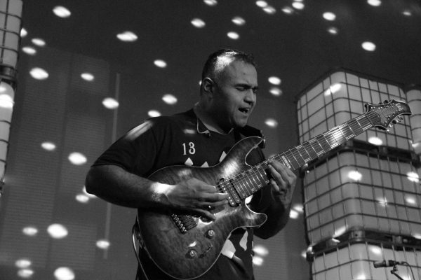 Animals As Leaders mostró a sus seguidores tapatíos "The Joy of M...". Foto: Antonio Álvarez.