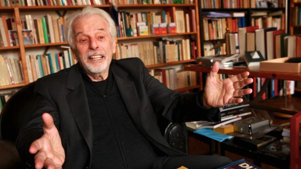 "Dunas de Jodorowsky", documental de Frank Pavich, estará exhibiéndose durante la gira.